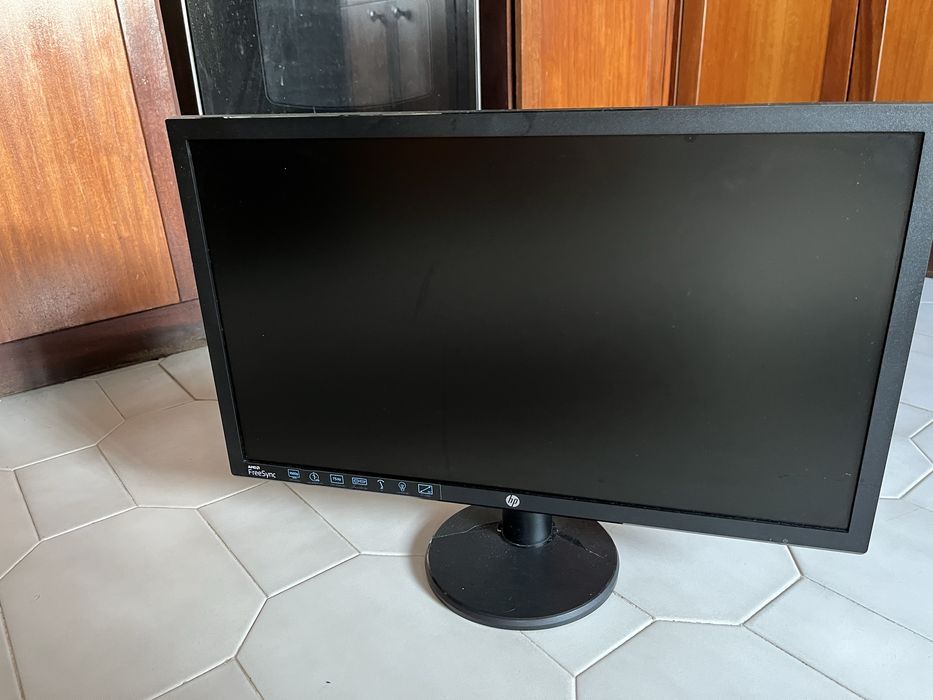 Monitor HP 75hz FULL HD + Monitor LG 60h