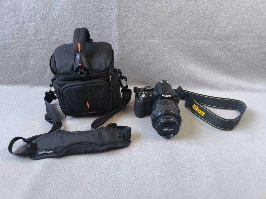 Зеркальный фотоаппарат Nikon D3100 kit 18-55 (пробег 60657)