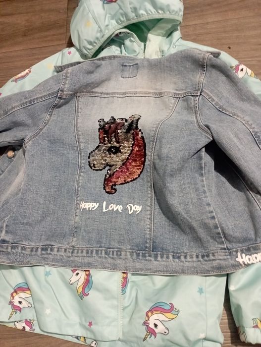 Верхній одяг на дівчину 10 років
