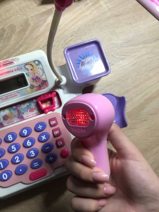 продам іграшкову касу
в комплеткі є гроші, паперові та монети, також к