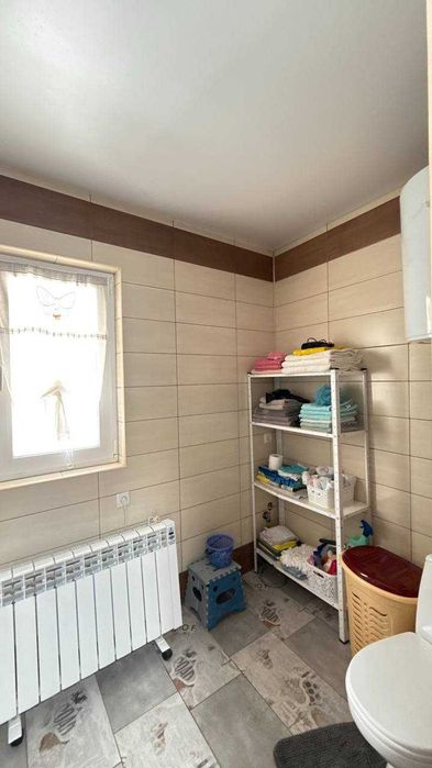 Поділ. Продаж частини будинку зайти і жити
