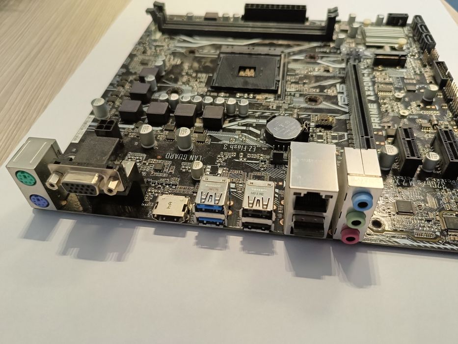 Бюджетна основа для ПК: Материнська плата ASUS Prime A320M-K