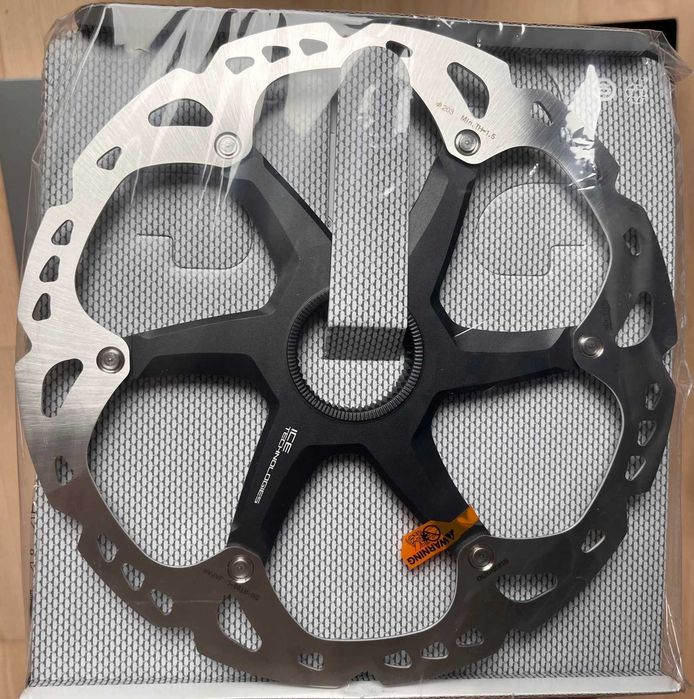 Tarcza hamulcowe 203 Xtr SHIMANO sm rt 98 Ice technology CL centerlock