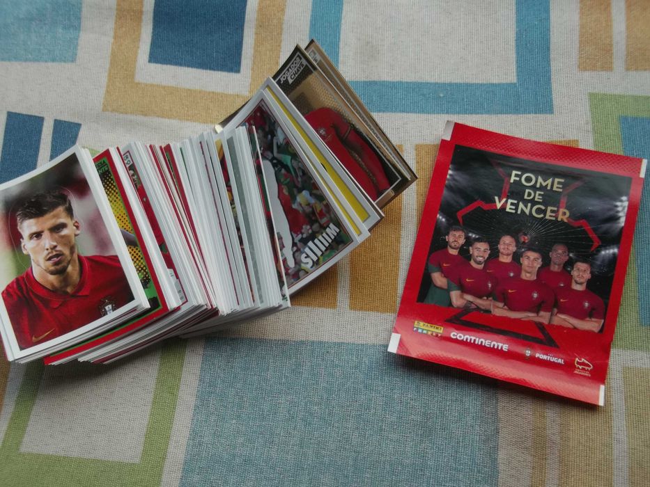 Cromos FOME DE VENCER 2020 e 2022 do continente