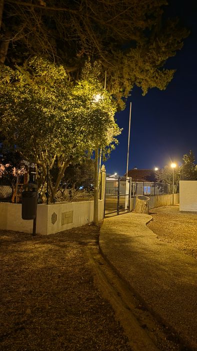 Casa com quarto disponível