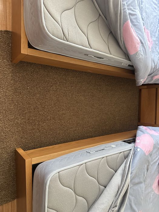 Cama de crianca completa! Em madeira mossiça