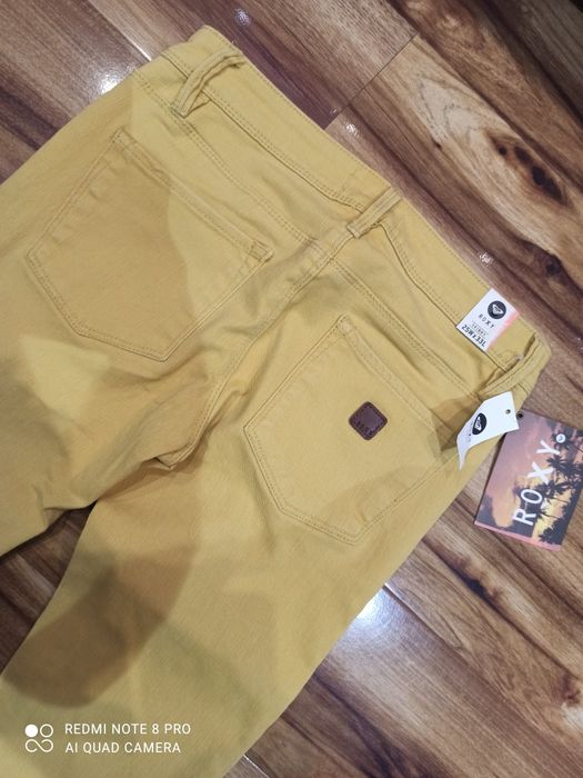 ROXY Dżinsy damskie rozm. 25/33. NOWE!!!