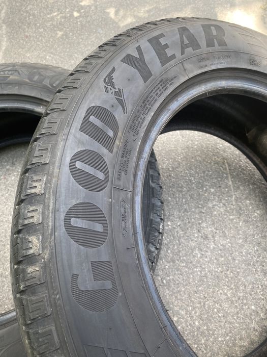 225/65/17 Good Year-2шт