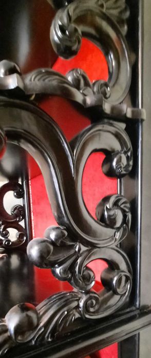 Етажерка книжна 19 сторіччя