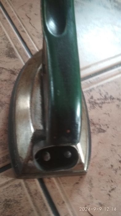 Sprzedam stare żelazko z czasów PRL