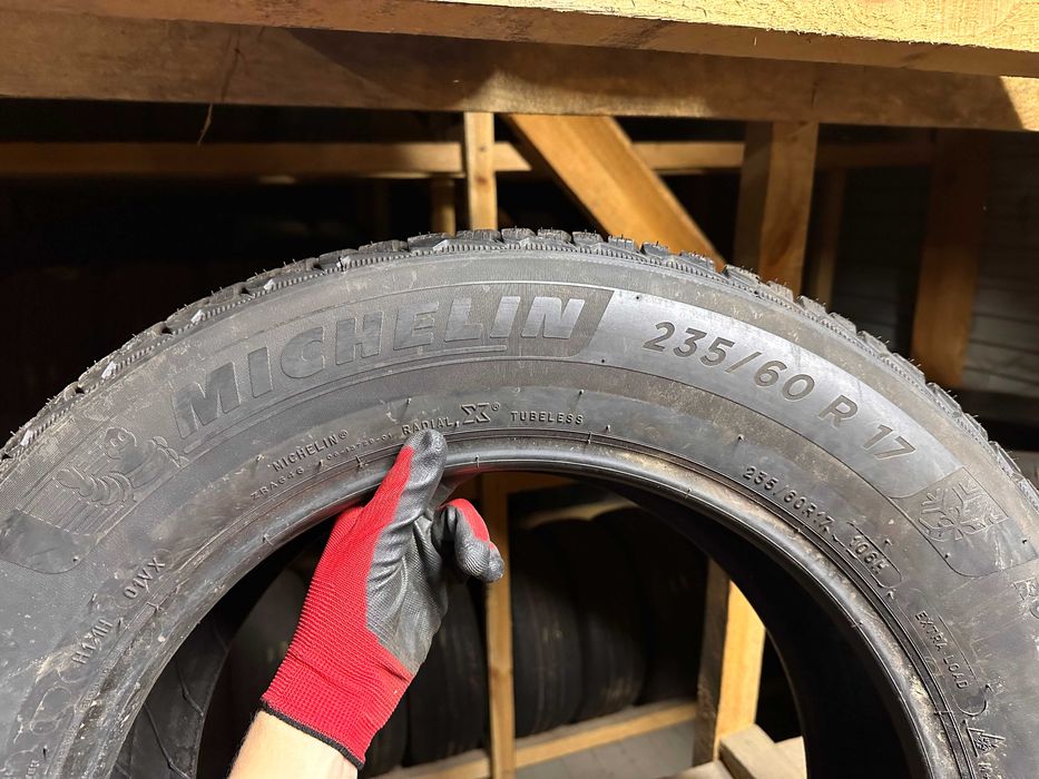 Шини зима 235/60R17 MICHELIN PILOT ALPIN 5 suv 4шт 7-7,5мм