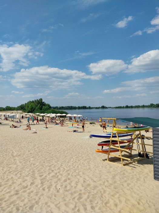 СВОБОДНА ! БЕЗ ПОСРЕДНИКОВ.  2 КОМ.Квартира-студия на "Дружбе народов"