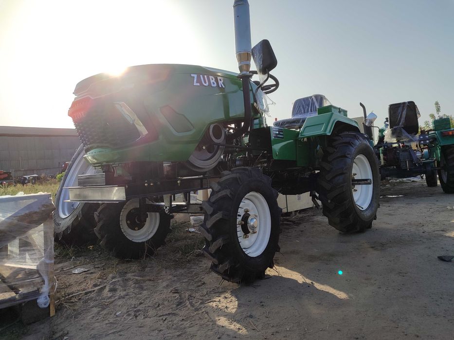 Трактор Зубр Т 250 + фреза и плуг Доставка бесплатная к дому