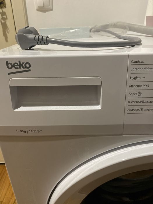 Máquina de Lavar Roupa BEKO