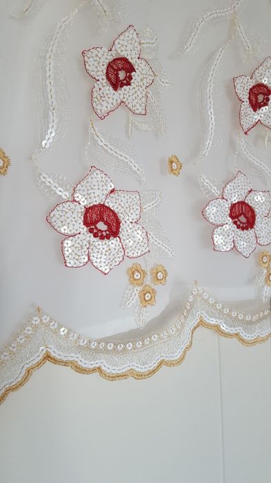 Blusa Flores Lantejoulas NOVA Tam L - 40/42
