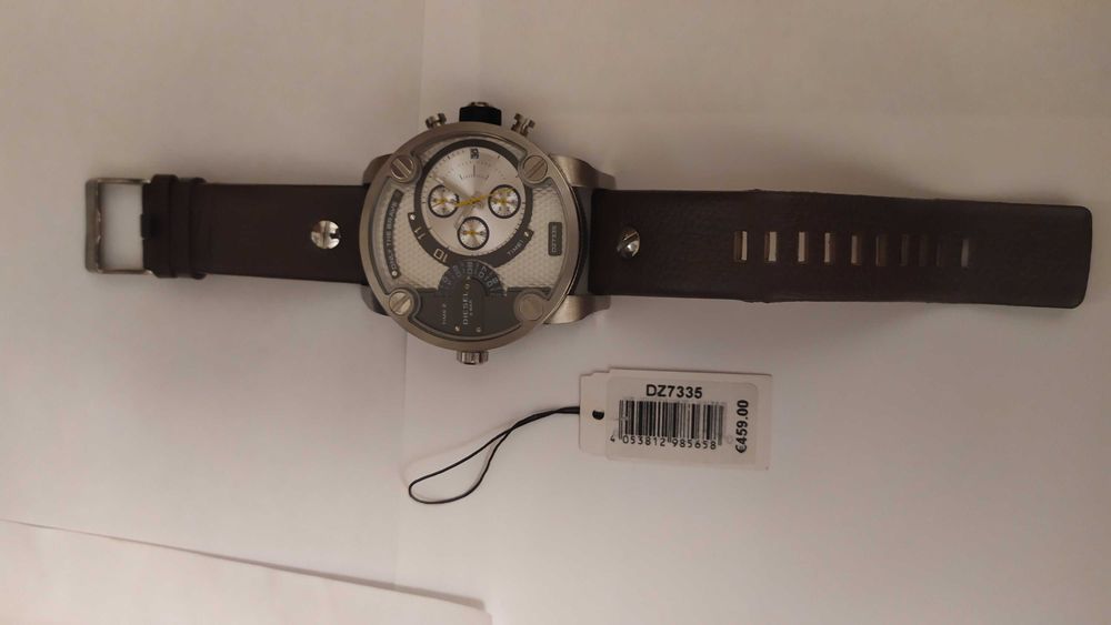 Часы Diesel DZ7335