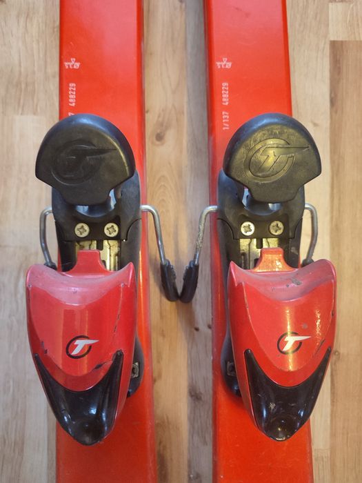 Narty Head 137cm + kijki