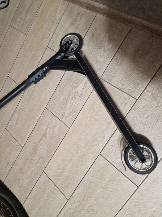 Трюковой самокат