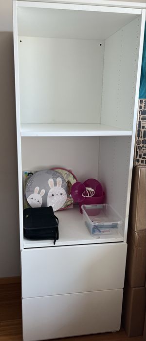 Estante branca com 2 gavetas