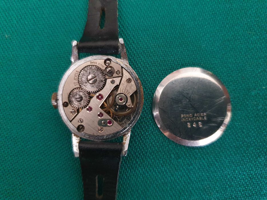 Relógio de pulso de Senhora - Atletic Sport - de corda - muito antigo