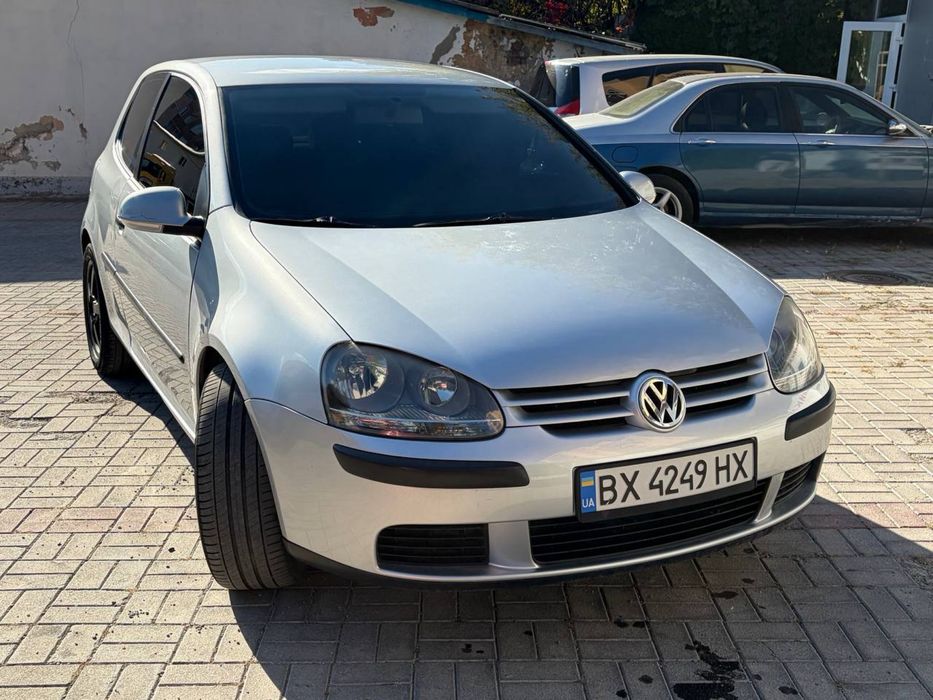 продам Volkswagen Golf 5
