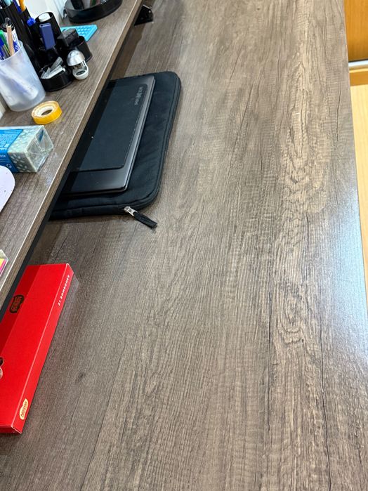 Secretária 140x60x75