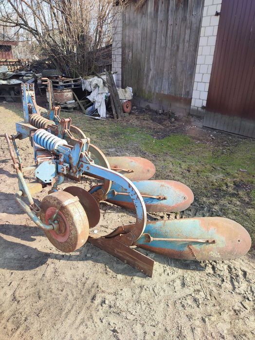 Pługi Fiskars 3 skibowe