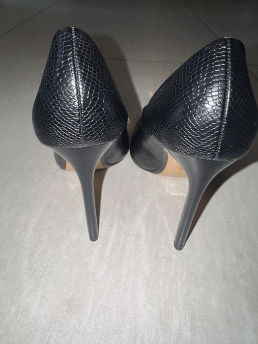 Buty na obcasie, szpilki ZARA rozmiar 35