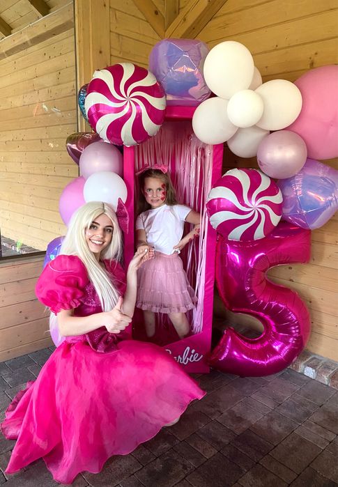 Аніматори Ростові ляльки Піньяти бульбашкове шоу Солодка вата Львів