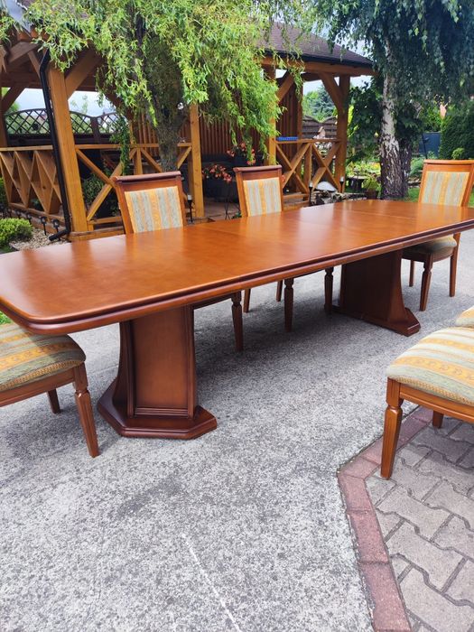 Komplet mebli stół+ 6 krzeseł