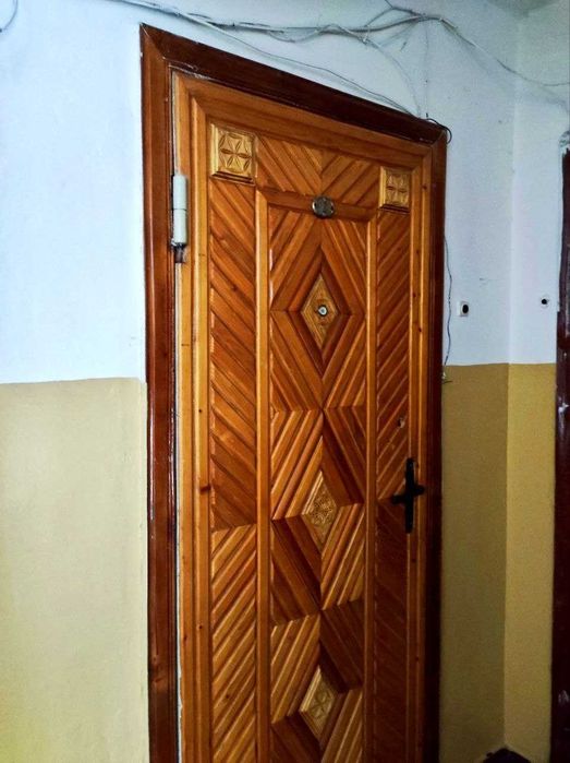 Продам 2 ком квартиру улица Мозолевского 2 Правый берег 12 квартал