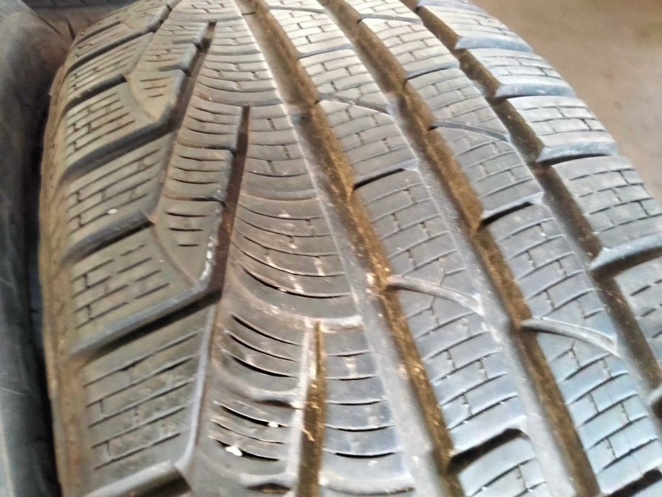 225 50 R18 Pirelli