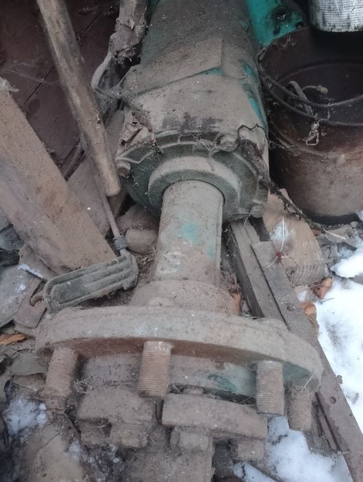 Запчастии до трактора ЮМЗ-6.