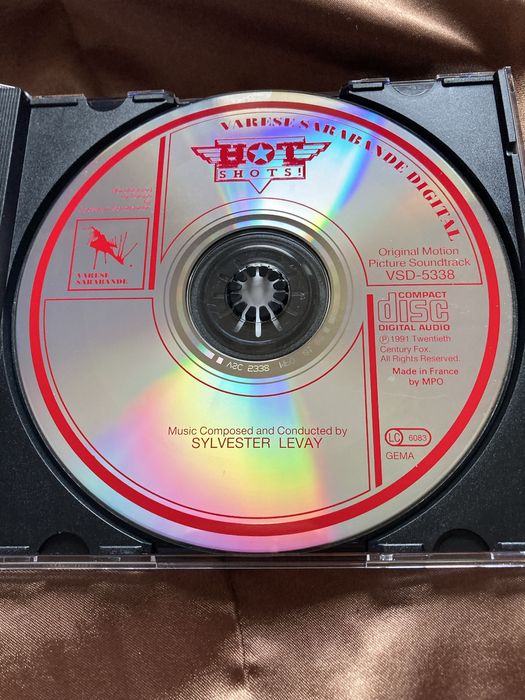 Sylvester Levay- Hot Shots (soundtrack, score)