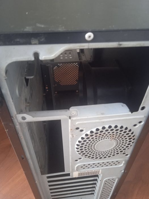 Корпус системного блока для комп'ютера