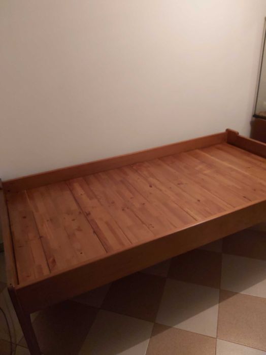 Vendo cama Single da Cerne