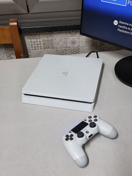 Playstation 4 slim branca firmware 11.52