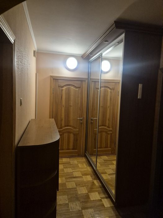 4к Кондратьєва на 1 поверсі