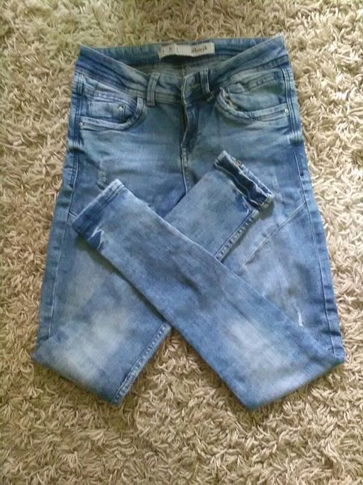 Spodnie XS, mniejsze S, 2 pary