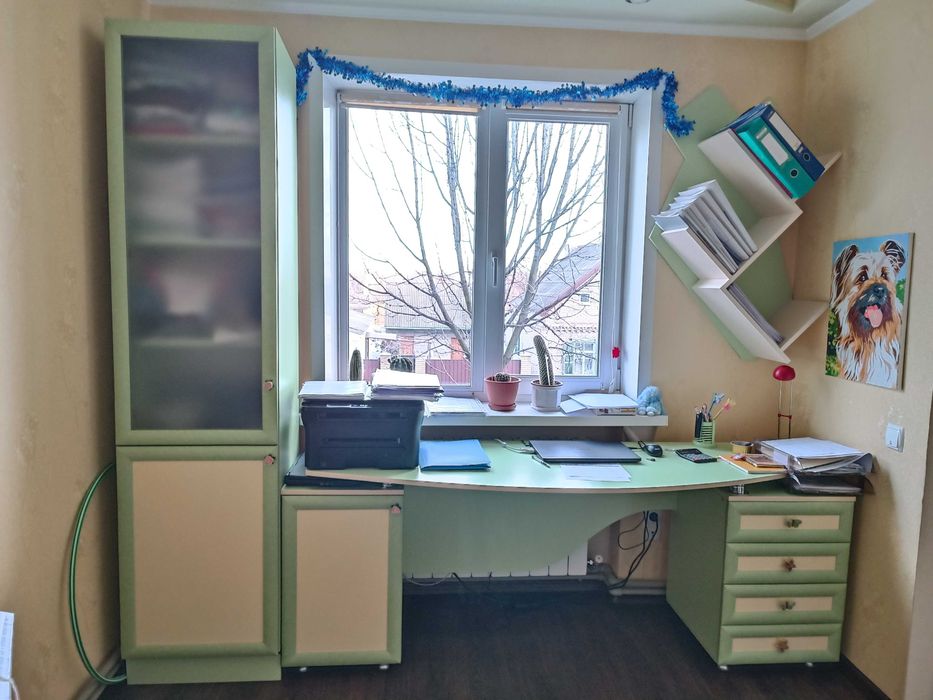 Продам мебель в детскую