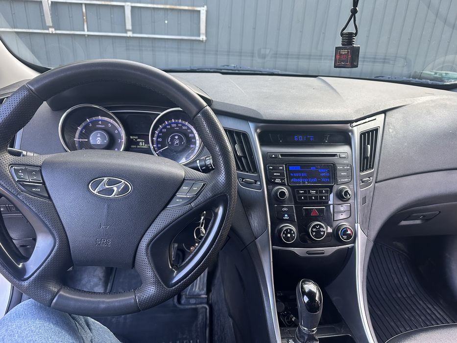 Hyundai sonata yf