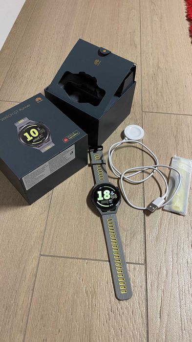 Smartwatch Huawei GT Runner