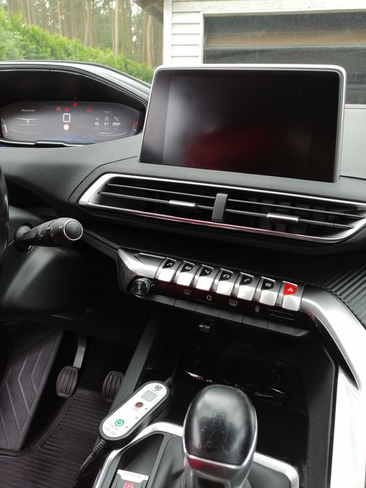 Peugeot 3008 1,2  w ładnym kolorze