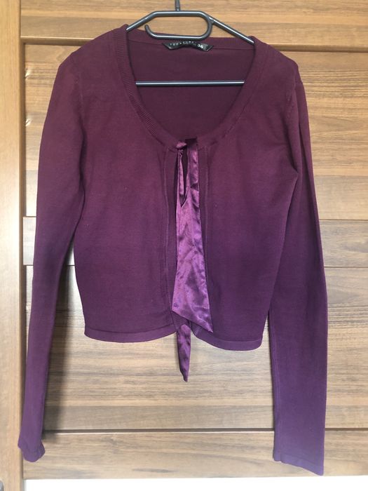 Sweterek bordowy krótki wiązany rozmiar S Top Secret