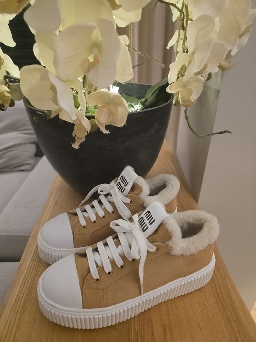 Ocieplane miu miu trampki karmelowe 39 25 cm wkladka