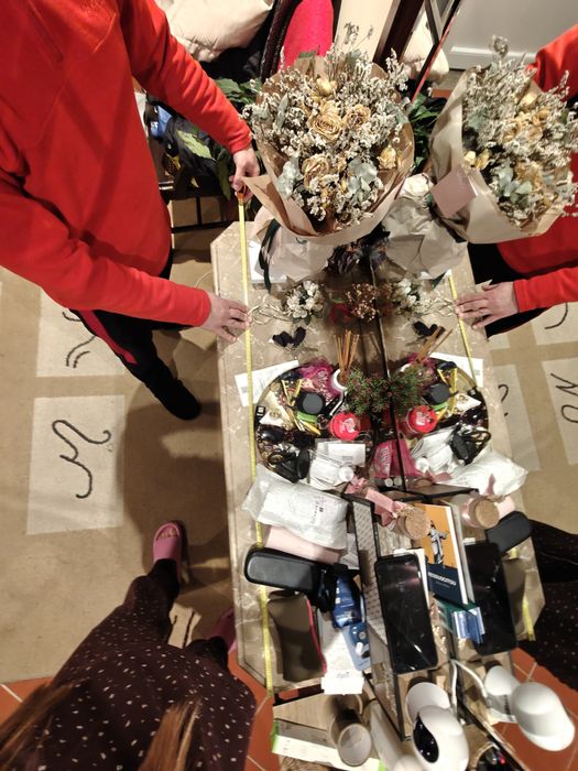 Móvel aparador madeira com espelho antigo