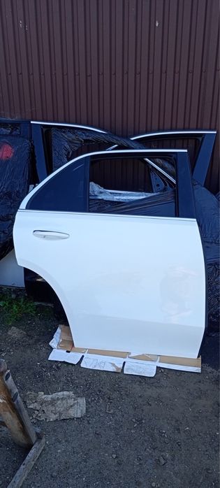 Дверка mercedes w167 GLE 149 колір в наявності