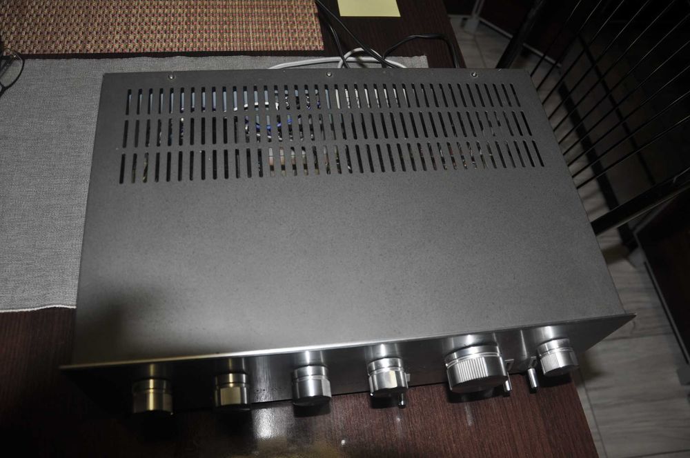 Sprzedam wzmacniacz .PERFEKCYJNY STAN TEAC AS-M30.