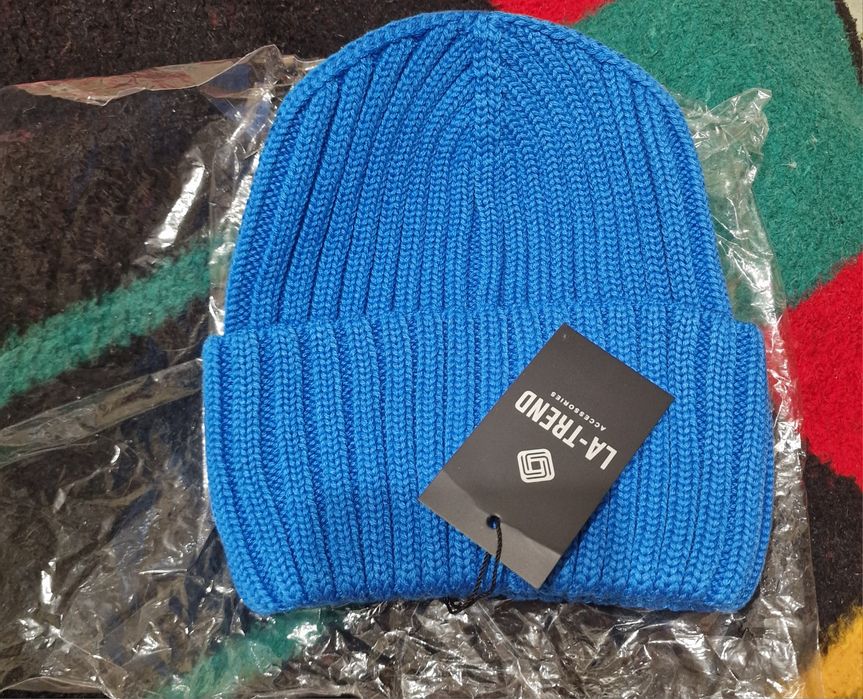 Нова зимова шапка жіноча