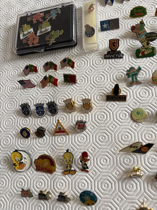 Pins vários temas